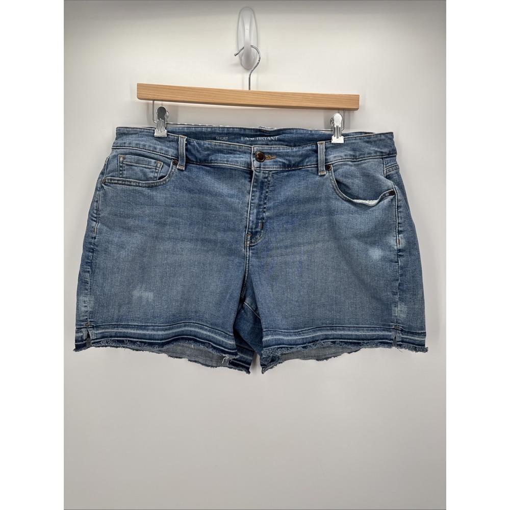 Lane Bryant Women's Size 20 Denim Shorts Light Wash Stretch Jean Shorts